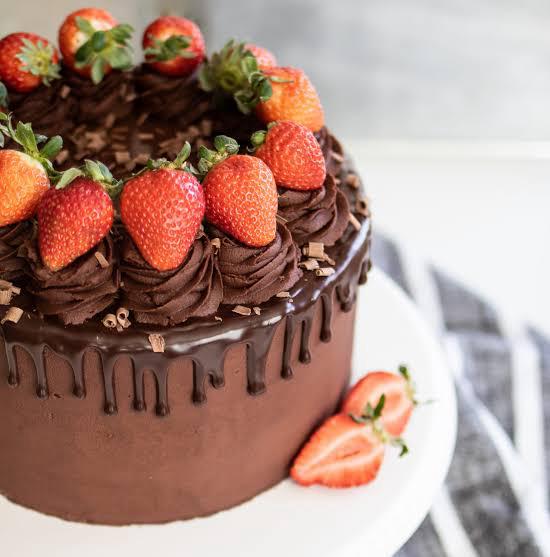 Choco Strawberry Cake